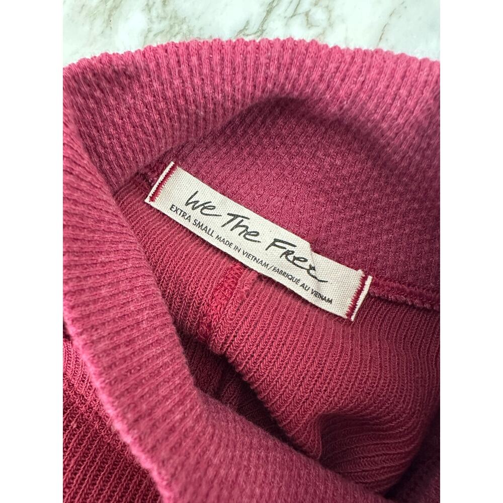 FREE PEOPLE Long Sleeve Mock Neck Studded Sleeve Red Thermal Top Tee Size XS - Picture 6 of 7